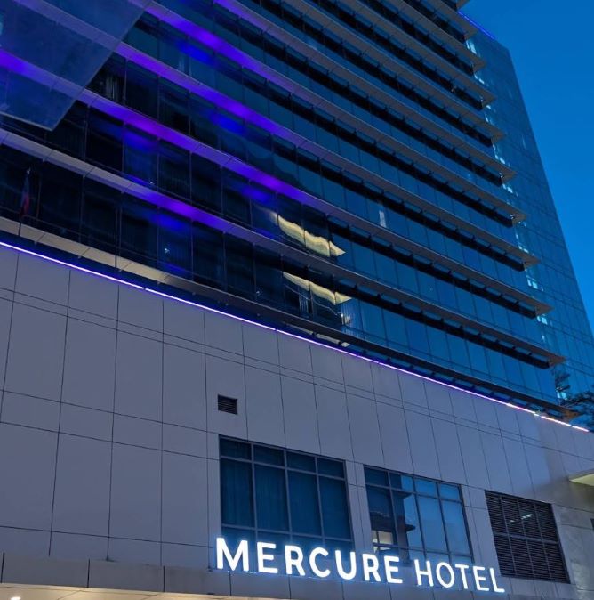 머큐어 호텔 외관