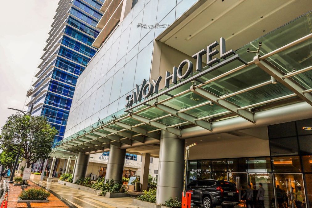 사보이호텔 외관